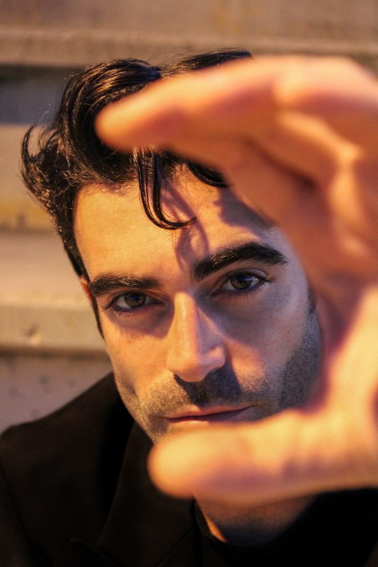 Robert Estrela Actor